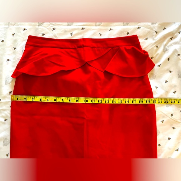 Express red peplum waist Skirt for a retro look - Picture 3 of 6